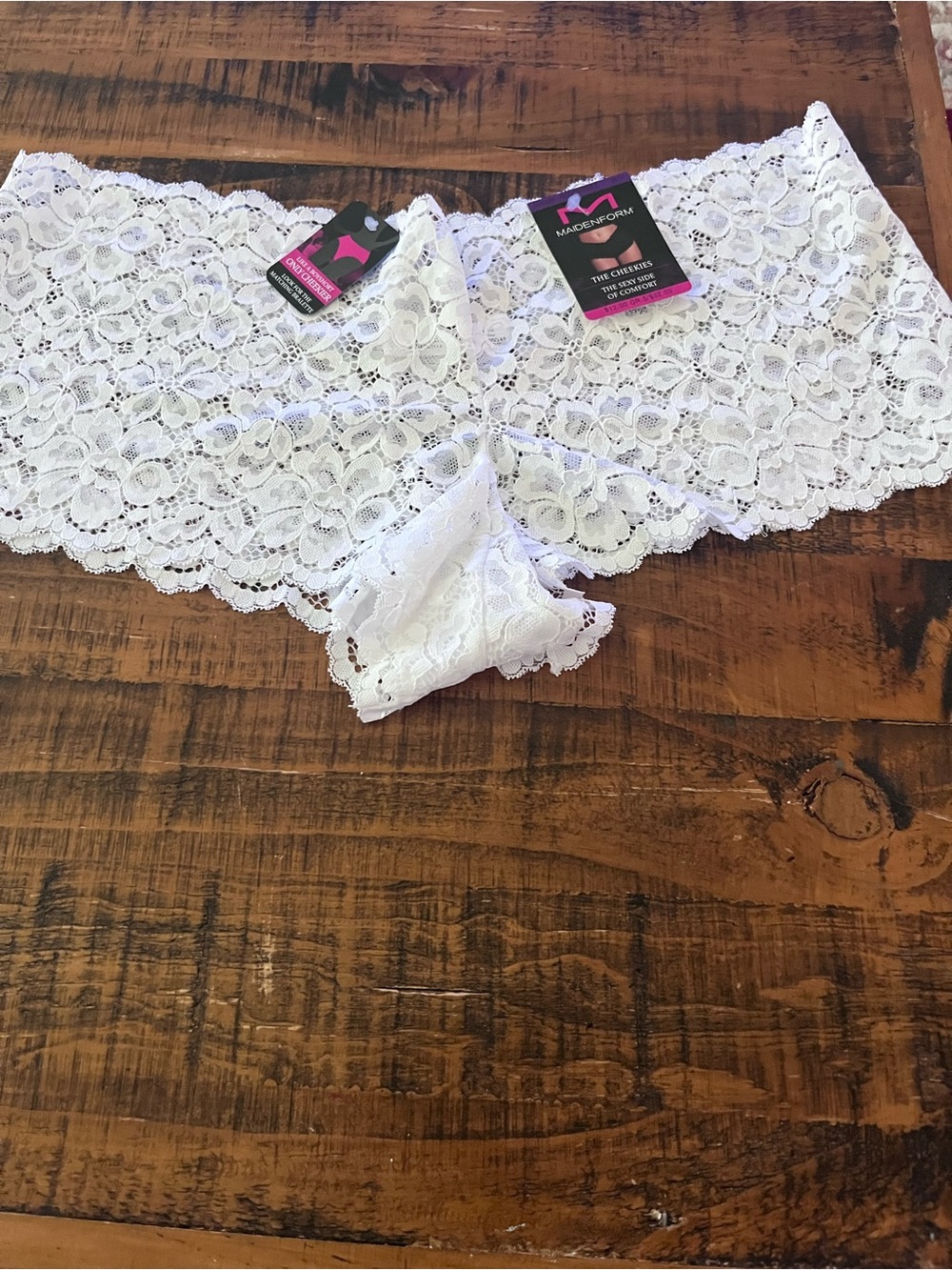 Maidenform White Floral Lace Bandeau - Stretch Cheekini